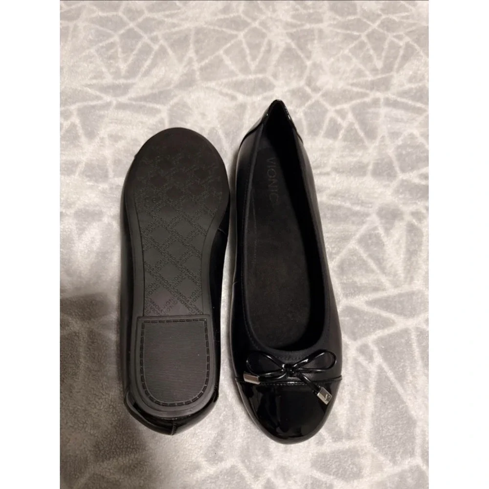 VIONIC Minna Black Leather Ballet Flats w/ Bow Slip On Orthotic Size 9 NWOT $148